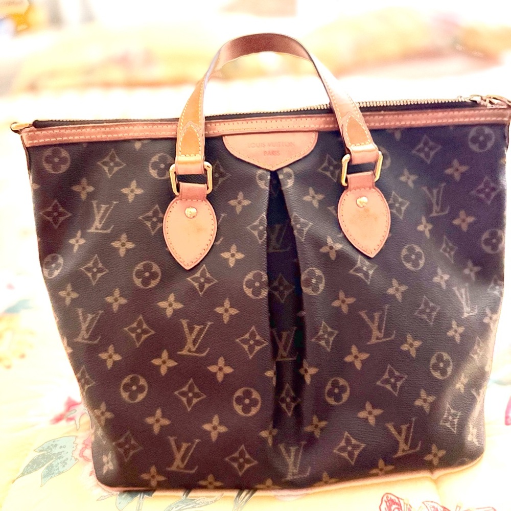 Louis Vuitton Monogram Brown Crossbody Bag - Picture 2 of 14